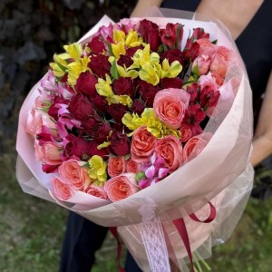 Сборный букет "Эсмеральда"